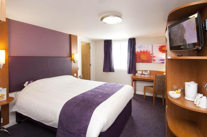 Premier Inn Premier Inn Stockport Central Extérieur photo
